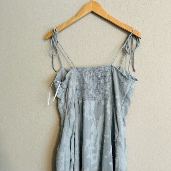 Lulus Loveliest Looks Dusty Blue Floral Jacquard Tie-Strap Midi Dress Size Large - Picture 6 of 10